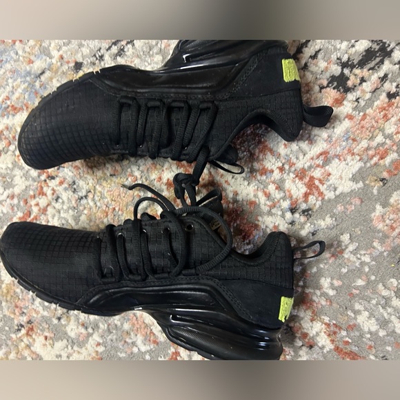 PUMA sneakers - Picture 9 of 9